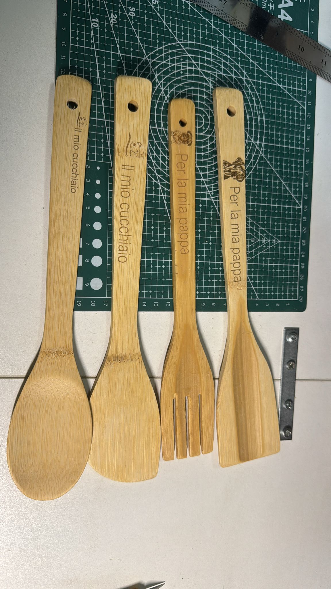CUCCHIAI IN LEGNO PERSONALIZZABILI
